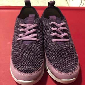 Clarks girl sneakers sz 1.5